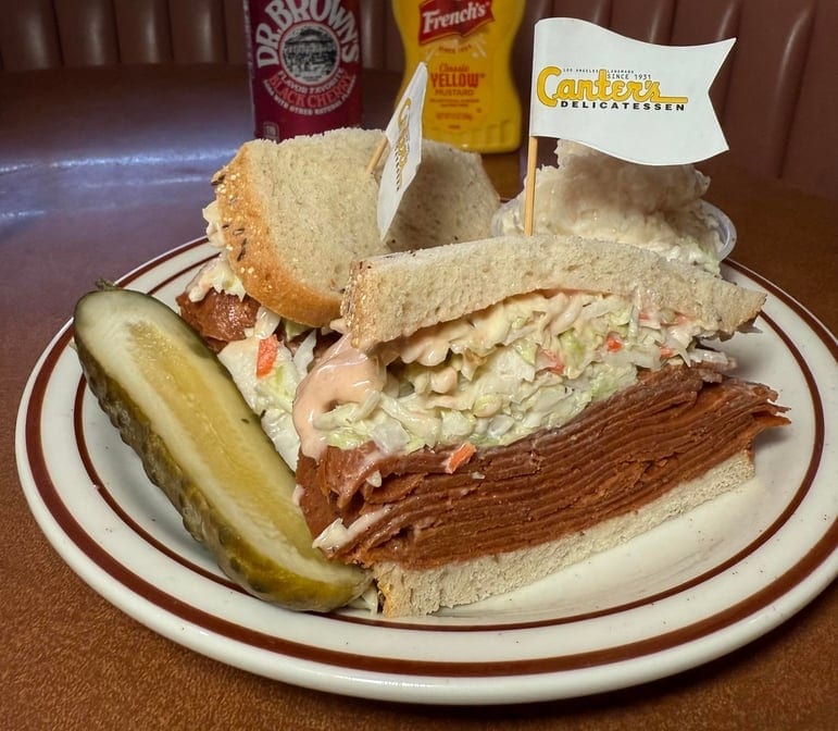 Brooklyn Style Mrs Goldfarbs Vegetarian Corned Beef/ Pastrami.